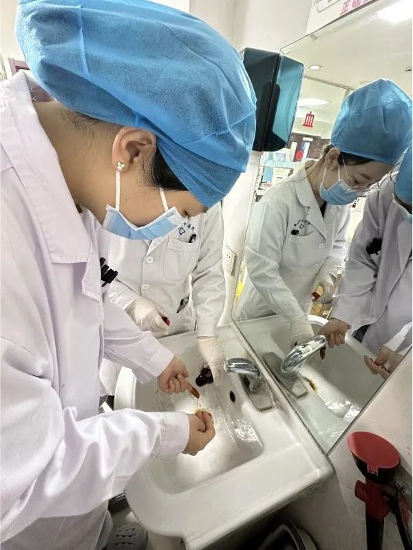 九色视频
开展生物安全事件应急演练