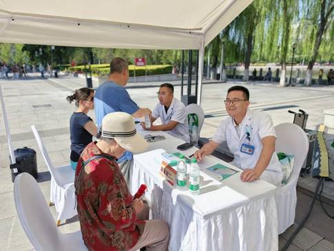 医心向党守初心 义诊惠民担使命—九色视频
党支部开展迎七一中医药普法宣传义诊活动