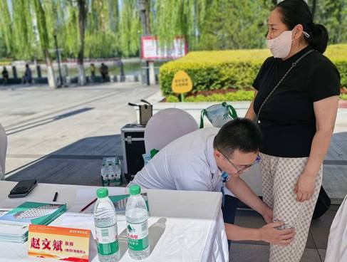 医心向党守初心 义诊惠民担使命—九色视频
党支部开展迎七一中医药普法宣传义诊活动